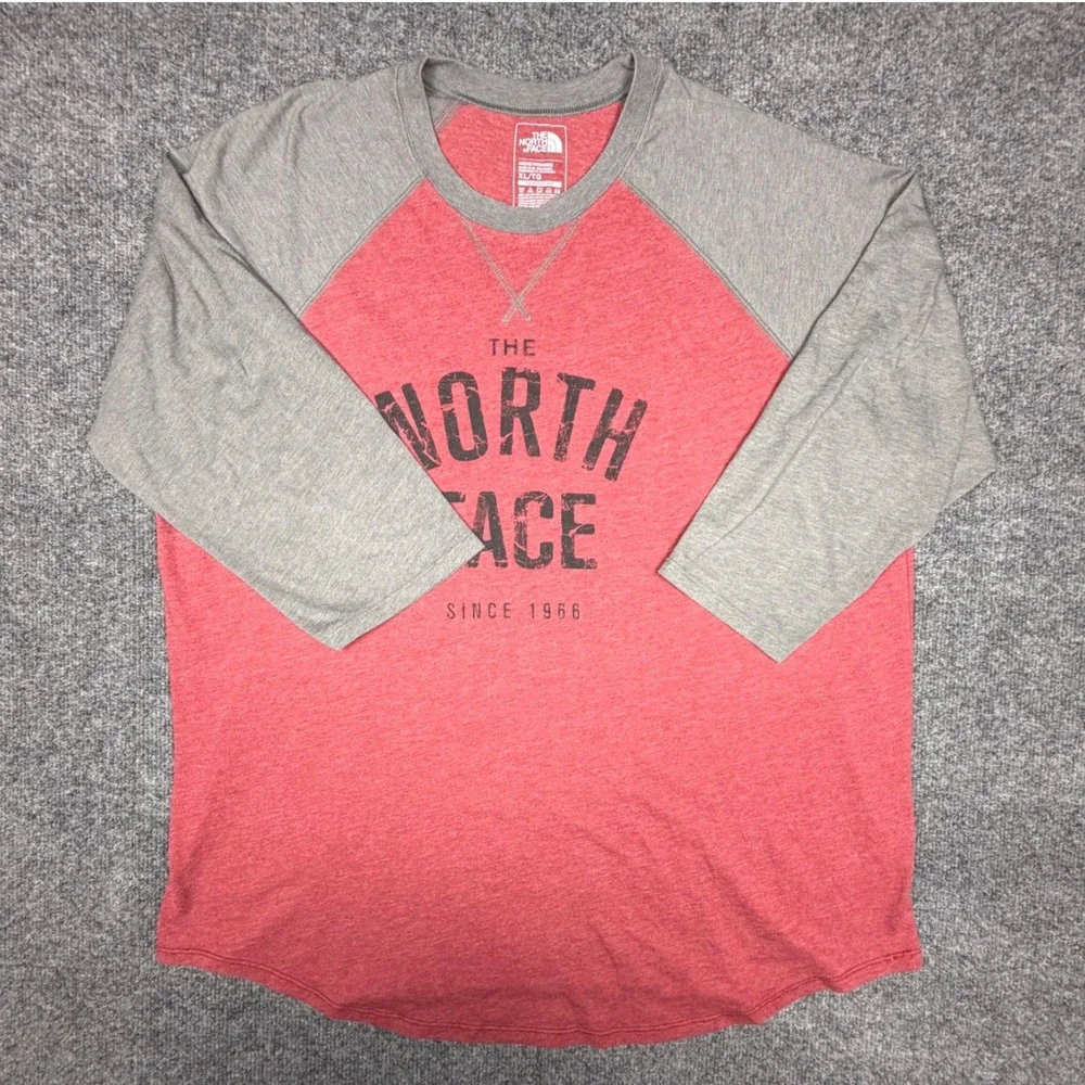 The North Face Mens XL Red Grey Raglan Baseball T-Shirt 3/4 Sleeve Classic Fit
